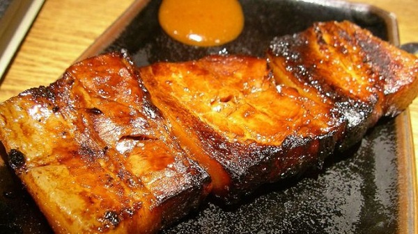 Rafute món ngon Okinawa
