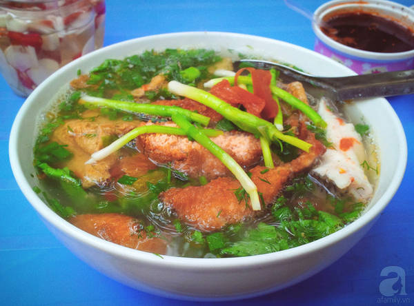9-quan-bun-gia-mem-cho-bua-sang-ngon-tuyet-o-ha-noi-ivivu-27 9-quan-bun-gia-mem-cho-bua-sang-ngon-tuyet-o-ha-noi-ivivu-27