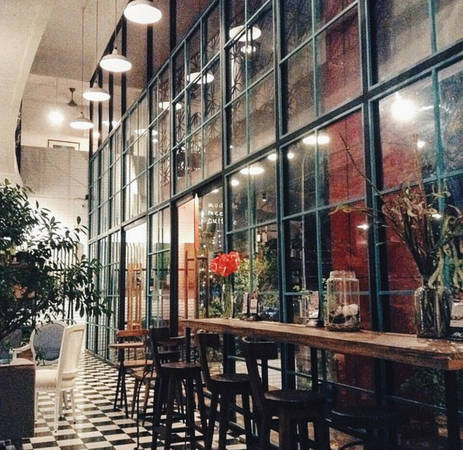 Không gian M2C bistro