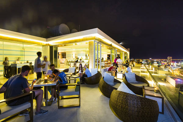 Quán cà phê Đà Nẵng A La Carte view toàn cảnh