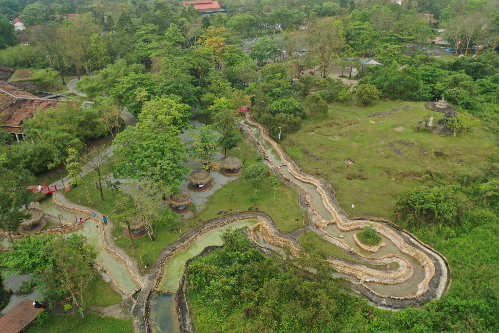 Phòng Deluxe Alba Wellness Valley hướng vườn Zen