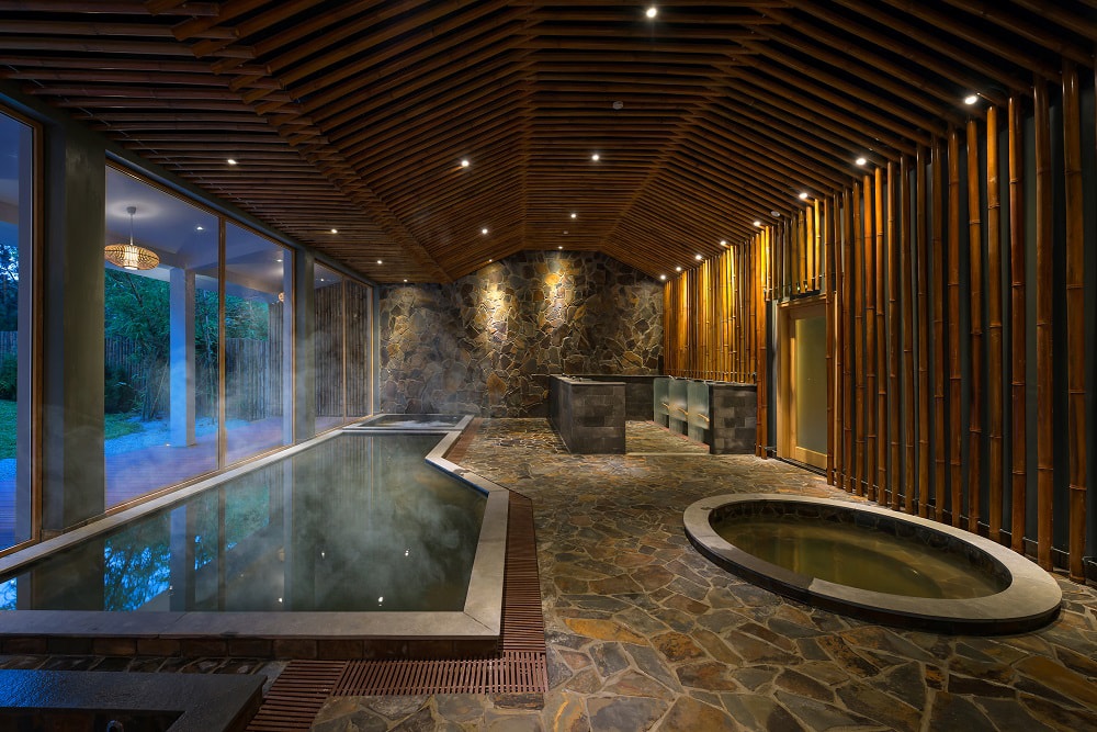 Ngâm chân suối khoáng nóng tại Alba Wellness Valley