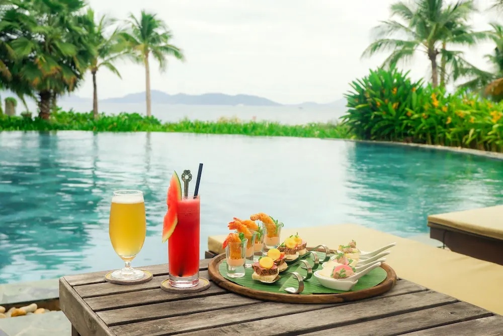 Ngắm vịnh Nha Trang từ du thuyền