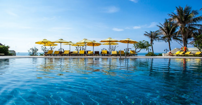 Quầy bar bên hồ bơi Allezboo Beach Resort Phan Thiết Quầy bar bên hồ bơi Allezboo Beach Resort Phan Thiết