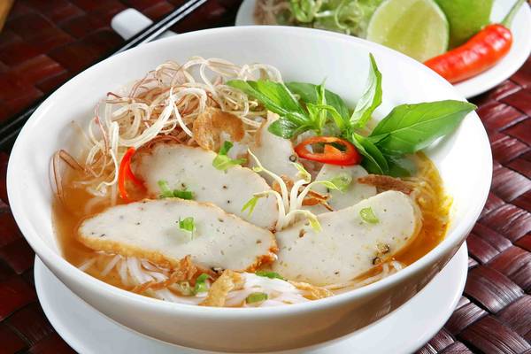 Bún chả cá thơm ngon đậm đà hương vị biển