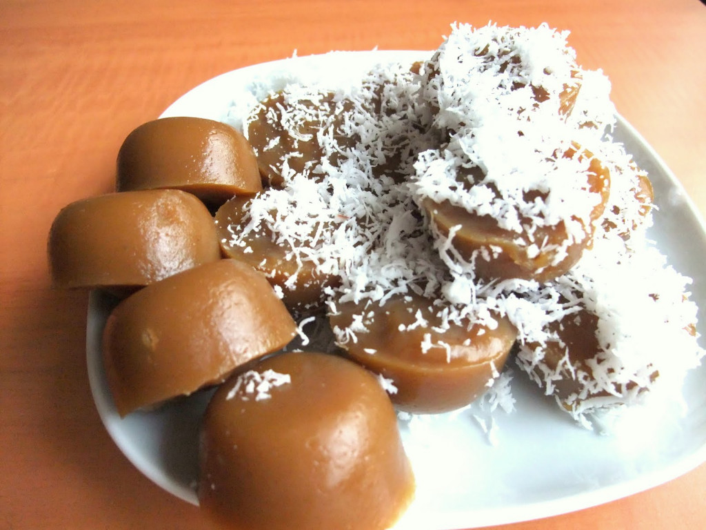 Kueh Kusoi bánh đặc sản ẩm thực Brunei