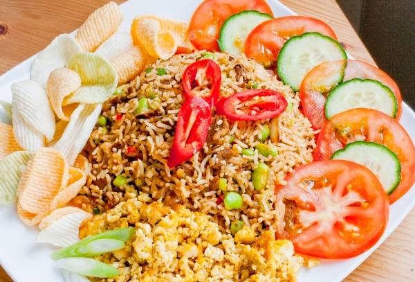 Nasi Goreng Indonesia trong ẩm thực Đông Nam Á