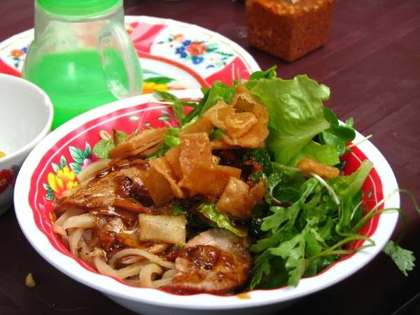 Cao lầu Hội An đặc trưng ẩm thực Đông Nam Á