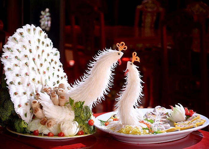 Ẩm thực Huế cầu kỳ và tinh tế