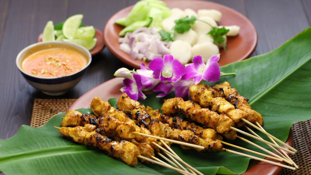 Thịt nướng satay đặc sản ẩm thực Malaysia