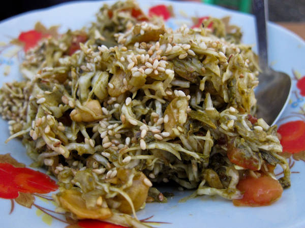 Salad lá trà - món khai vị trứ danh của ẩm thực Myanmar