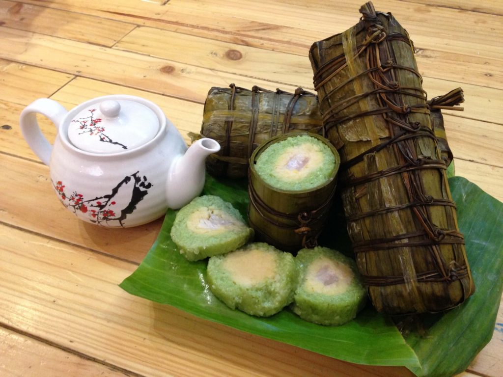 Bánh tét miền Trung ngày tết