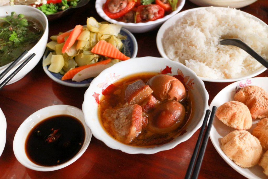Thịt kho hột vịt trong ẩm thực Tết miền Tây
