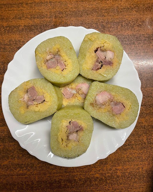 Bánh tét miền Tây đặc trưng