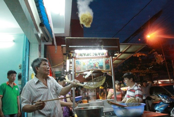 Thảy mì. Ảnh: VOV.