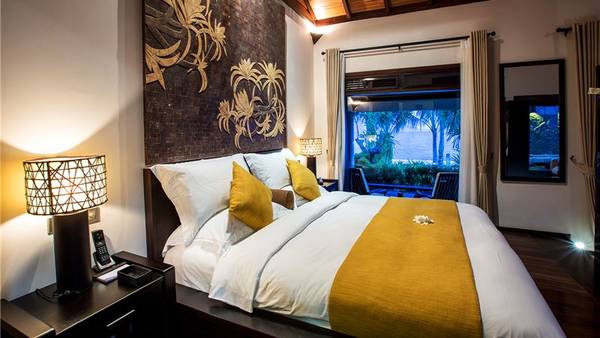 Nội thất gỗ tự nhiên sang trọng tại resort Amiana Nha Trang