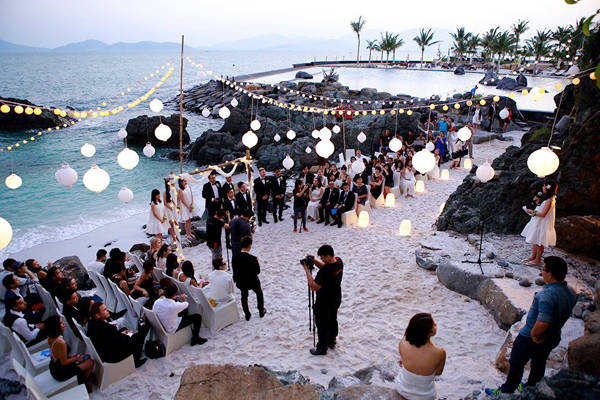 Trải nghiệm không gian tiệc cưới bãi biển lãng mạn tại resort Amiana Nha Trang