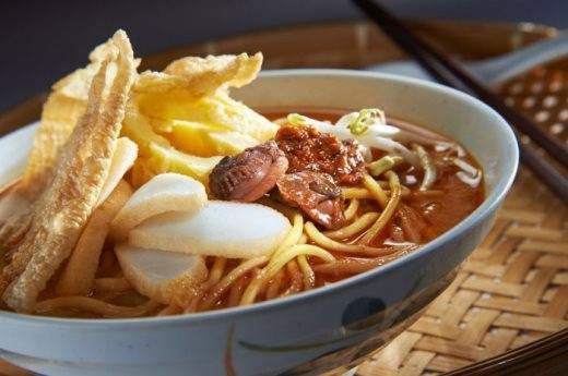 Súp Laksa béo ngậy từ Malaysia