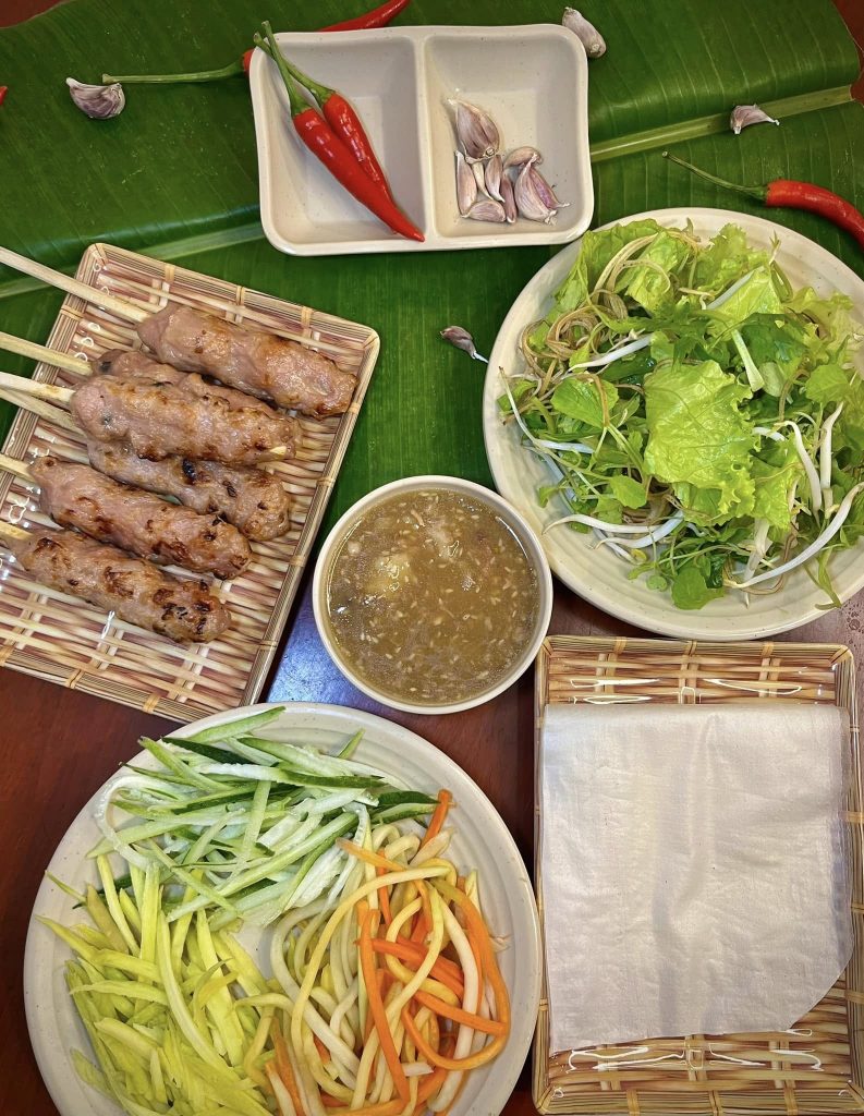 Nem lụi Huế - món ngon khi ăn gì ở Huế