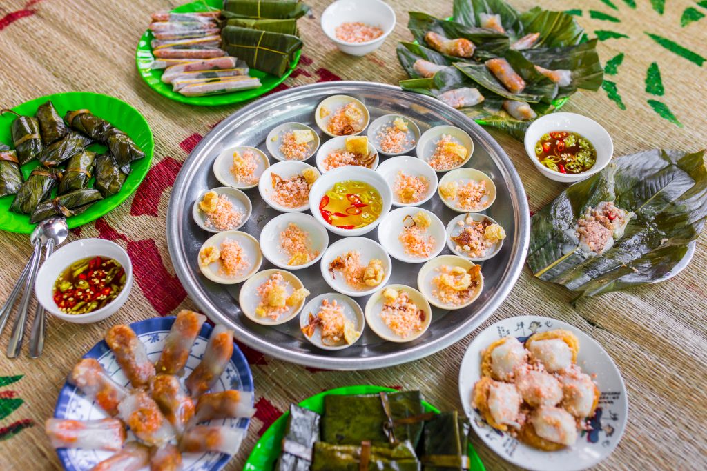 Bánh nậm bánh lọc - ăn gì ở Huế buổi chiều