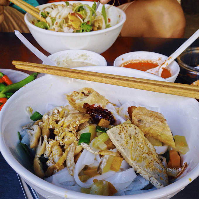 Mì Quảng chay - món ngon Đà Nẵng với nguyên liệu đậu phụ, nấm