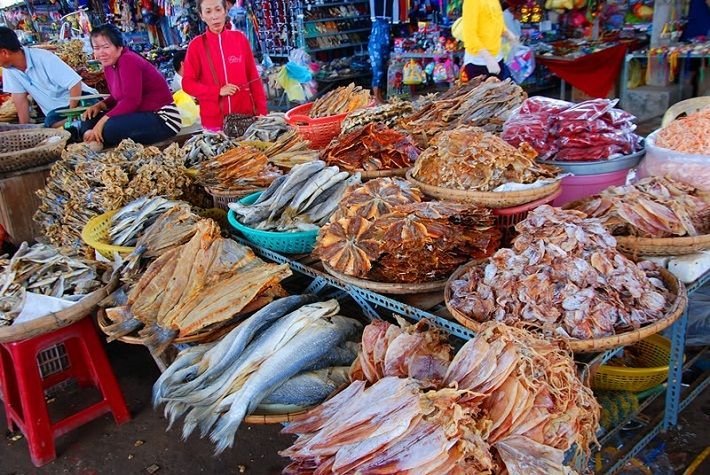 Kiến trúc cổ kính của Tháp Bà Ponagar Nha Trang