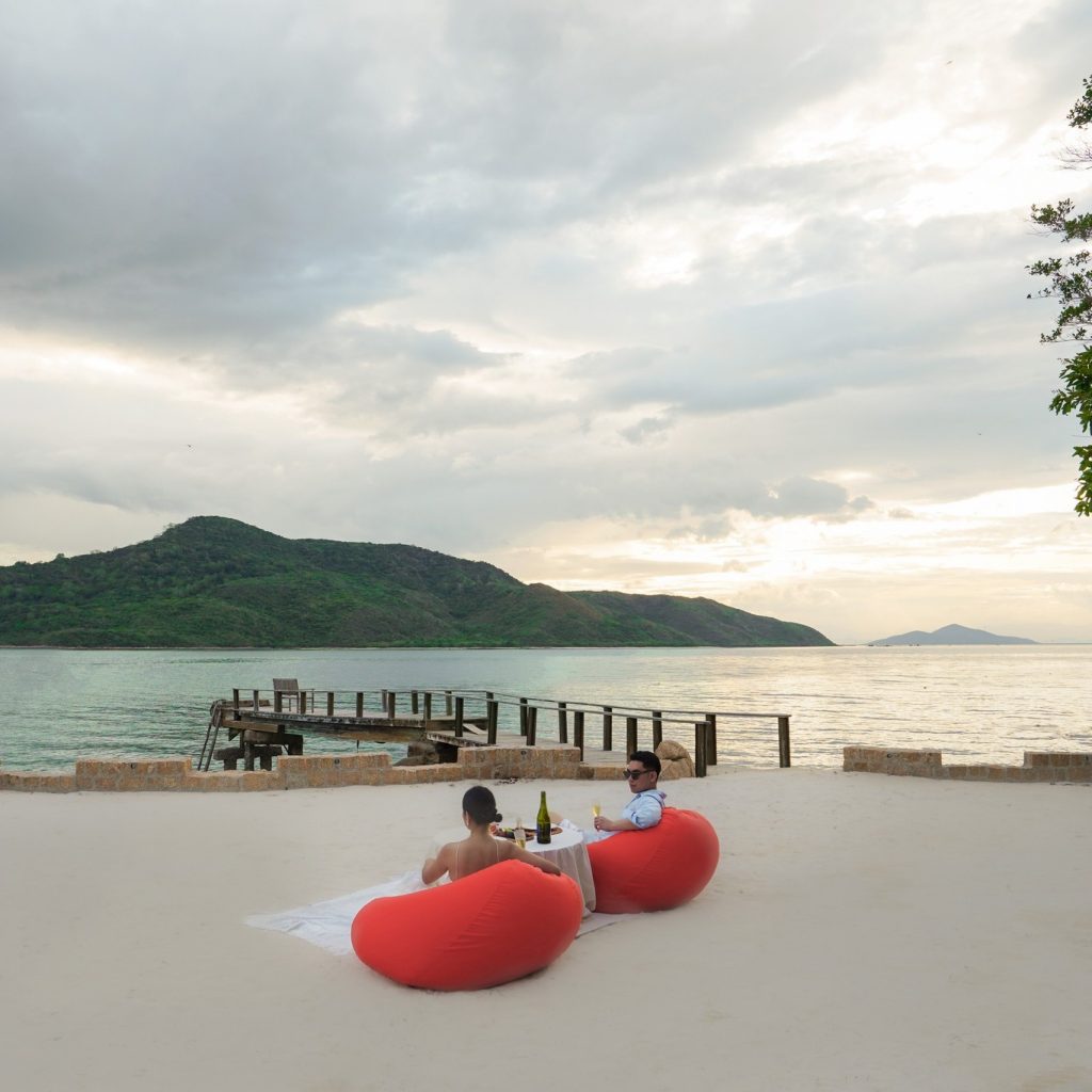 Bữa tối lãng mạn cho cặp đôi tại An Lâm Retreats Ninh Vân Bay