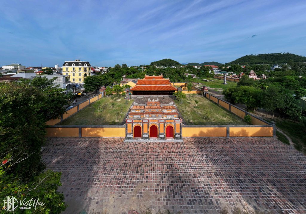 Không gian xanh rợp bóng mát tại An Lăng Huế