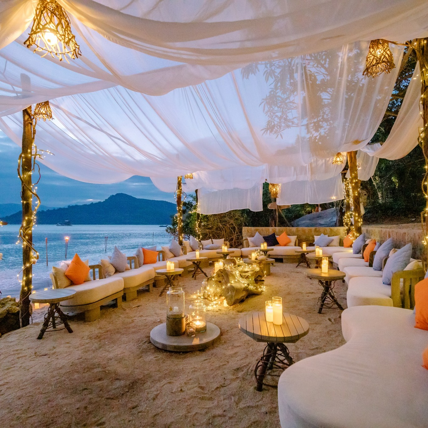 Không gian nhà hàng An Lâm Retreats Ninh Vân Bay