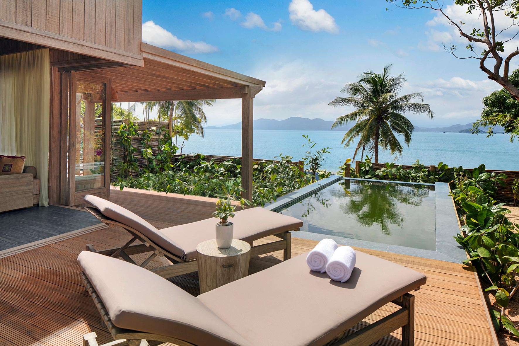 Bể bơi riêng tại biệt thự An Lâm Retreats Ninh Vân Bay