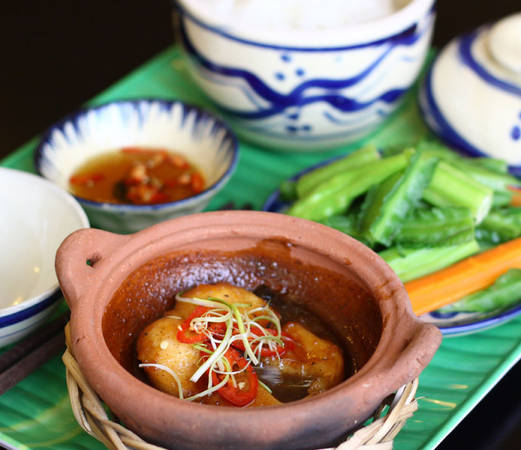 Cơm nguội cá kho - hương vị ăn sáng Sài Gòn xưa Cơm nguội cá kho - hương vị ăn sáng Sài Gòn xưa