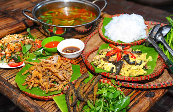 Nhà hàng làng nướng Nam Bộ - quán ăn ngon Sài Gòn
