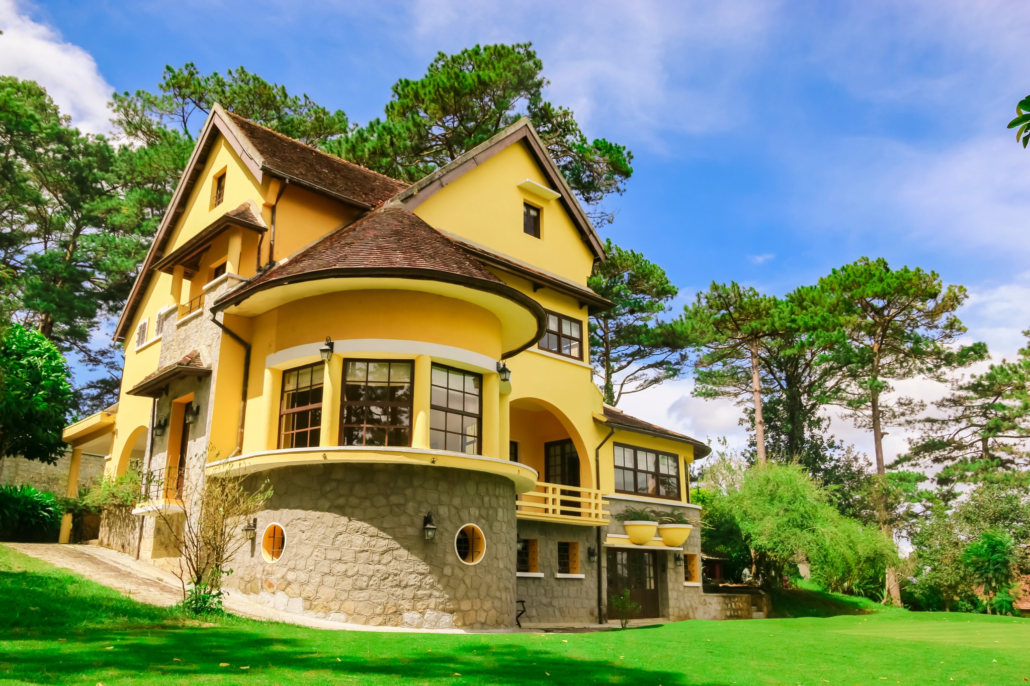 Hơi thở kiến trúc cổ hoài niệm tại Ana Mandara Villas Dalat