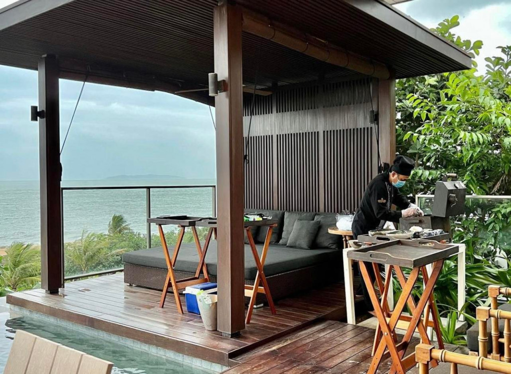 Thực đơn bữa tối Anantara Quy Nhơn Villas