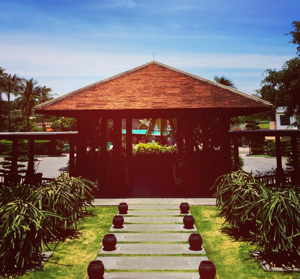 Bãi biển gần Anantara Resort Mũi Né