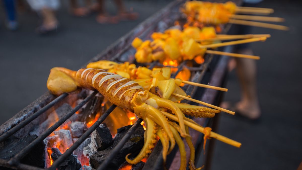 Ang dtray meuk mực nướng Campuchia