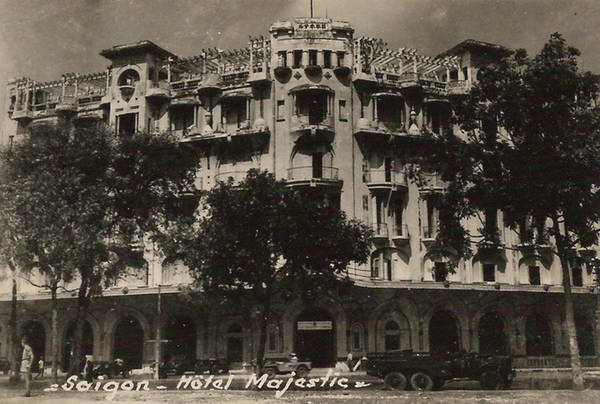 Khách sạn Majestic Sài Gòn kiến trúc châu Âu