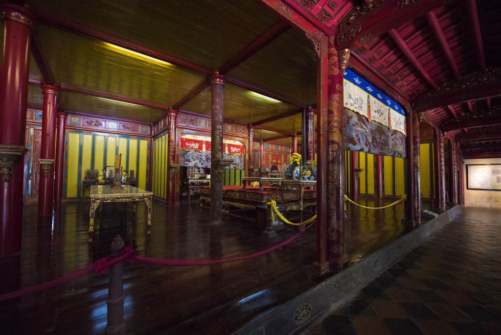 ba-lang-tam-nhung-vi-vua-trieu-nguyen-noi-tieng-ivivu-23