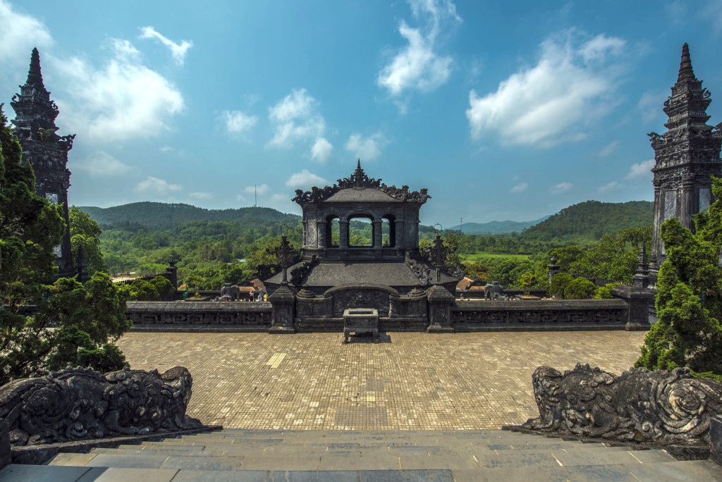 ba-lang-tam-nhung-vi-vua-trieu-nguyen-noi-tieng-ivivu-28