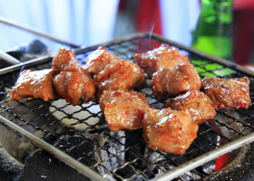 Thịt bò nướng Lạc Cảnh đặc sản ẩm thực Nha Trang hấp dẫn