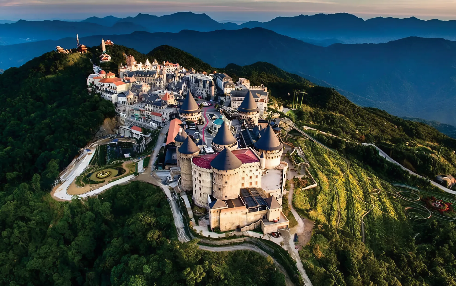 Lý do Bà Nà Hills luôn là điểm đến số 1 khi du lịch Đà Nẵng