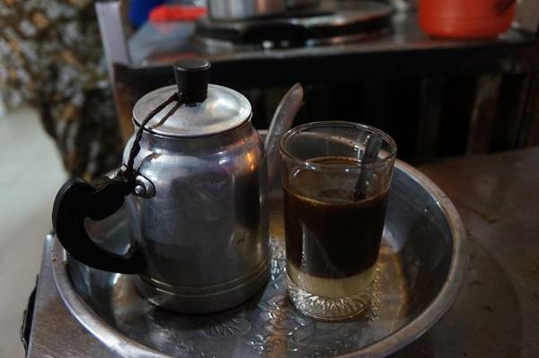 Cốc cà phê tại quán cà phê âm phủ Sài Gòn