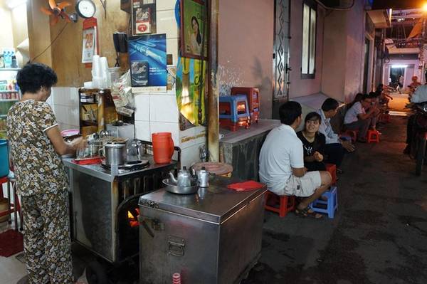 Quán cà phê âm phủ tại Sài Gòn