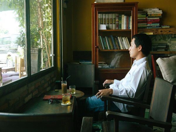 Quán cà phê yên tĩnh Sài Gòn - Không gian tĩnh lặng tại quán cà phê Chiêu lý tưởng cho người thích ngồi một mình