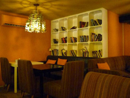 Không gian ấm cúng của Ciao quán cà phê phong cách Tây Sài Gòn