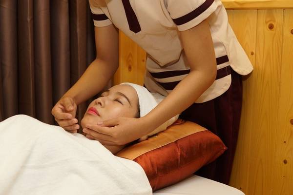 Spring Spa như là một liệu pháp cần thiết để làm giảm những căng thẳng, mệt mỏi trong cuộc sống bộn bề hàng ngày hay sau những chuyến đi dài của bạn.