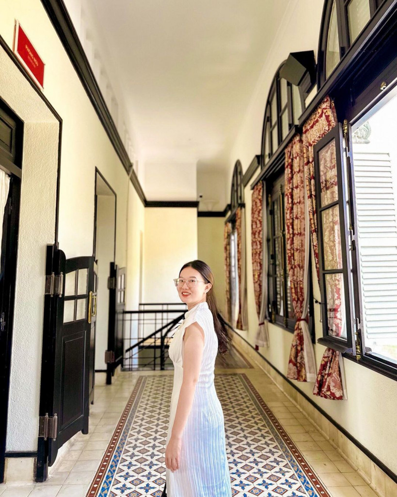 Bên trong Bạch Dinh. Ảnh: @yenoanh098098