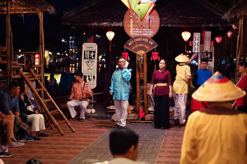 Diễn xướng bài chòi Hội An tại phố cổ