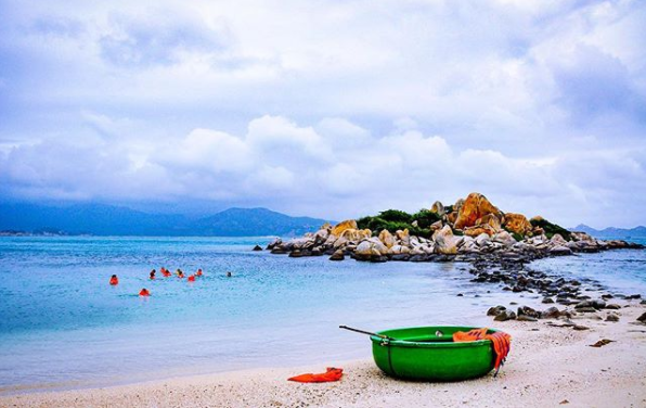 Đón bình minh yên bình tại Bãi Chướng