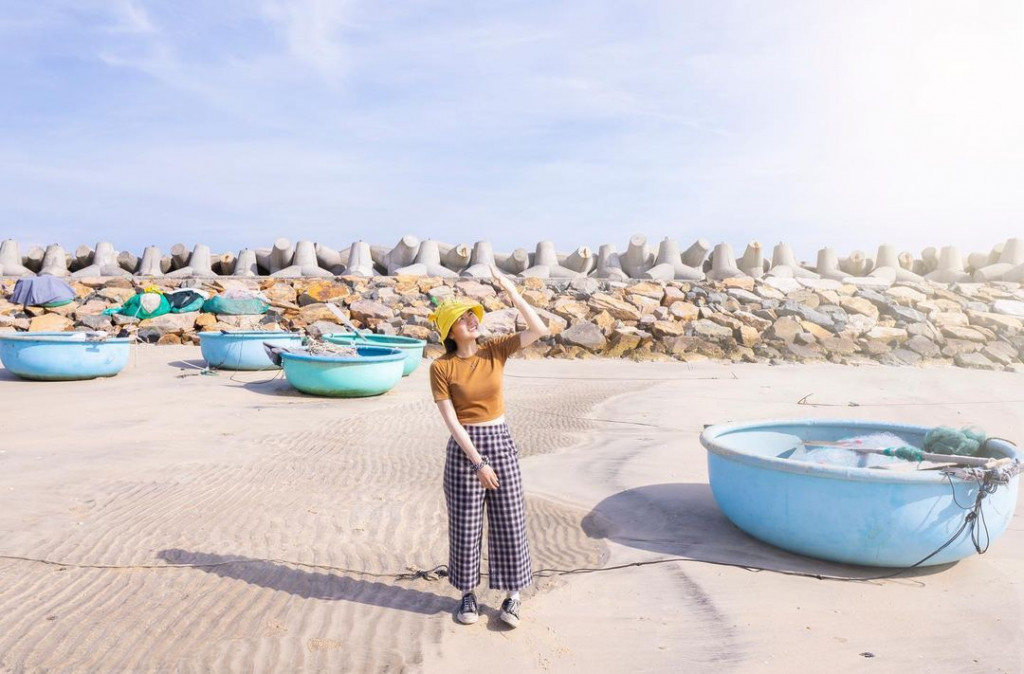 Làng chài Bãi đá Ông Địa Phan Thiết